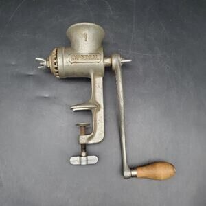 Vintage Universal No 1 Hand Crank Meat Grinder Table Clamp Wood Handle Made USA